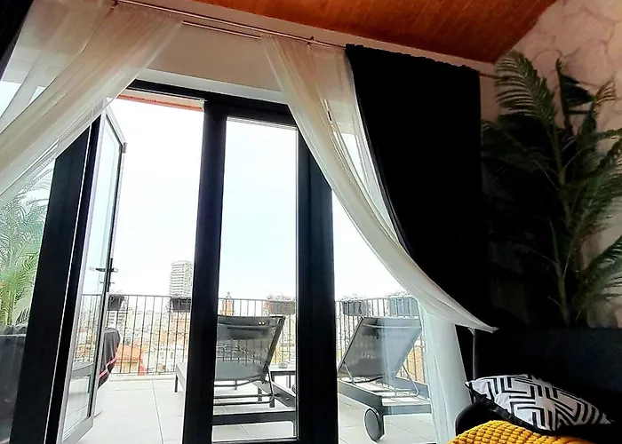 Διαμέρισμα Atico Roseta Luxury *